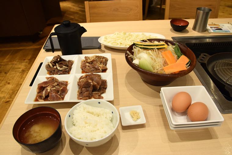 ジンギスカンのセットのイメージ